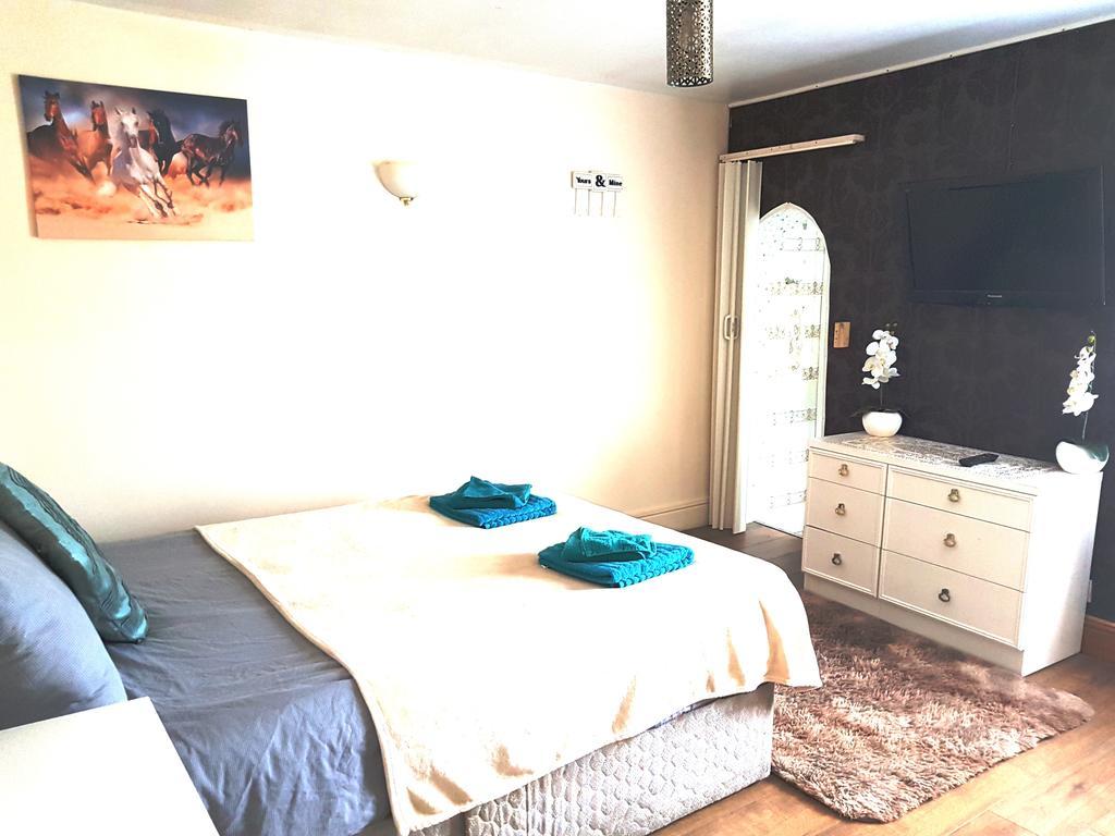 Amber Guesthouse Derby Eksteriør billede